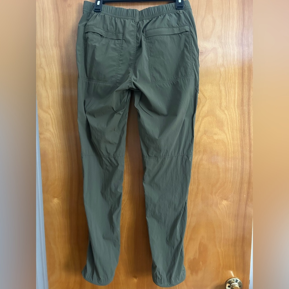 REI Women’s Hiking Pants in green - Picture 2 of 7